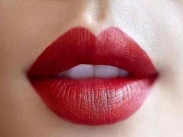 Môi dày là như thế nào? Môi dày là như thế nào?