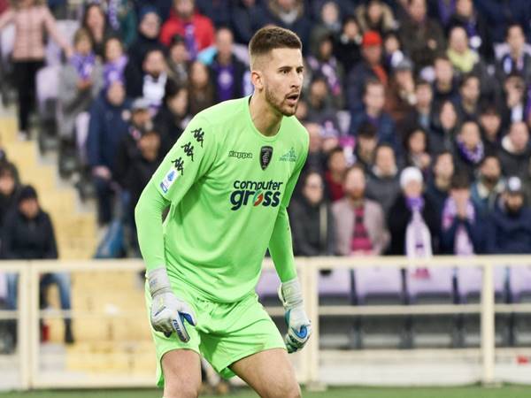 Sự nghiệp bóng đá thủ môn Vicario